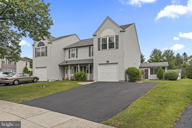 1136 RED BARN LN, Quakertown, PA 18951
