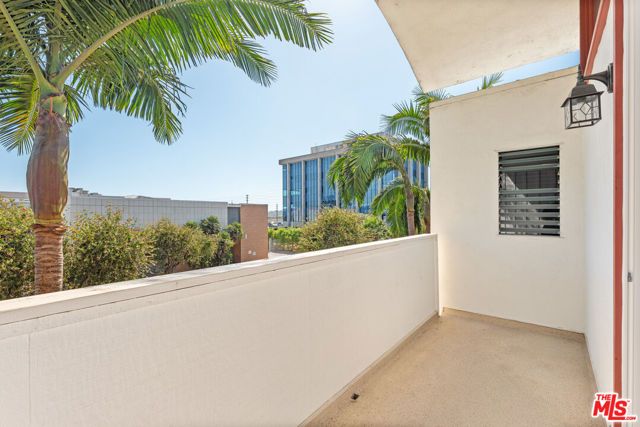 13249 Fiji Way F, Los Angeles, CA 90292