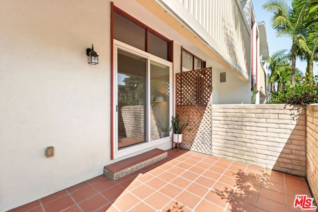 13249 Fiji Way F, Los Angeles, CA 90292