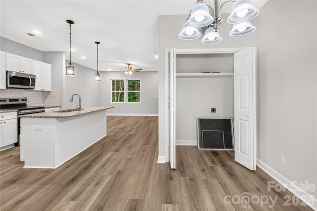 1416 Old Charlotte Road, Statesville, NC 28677