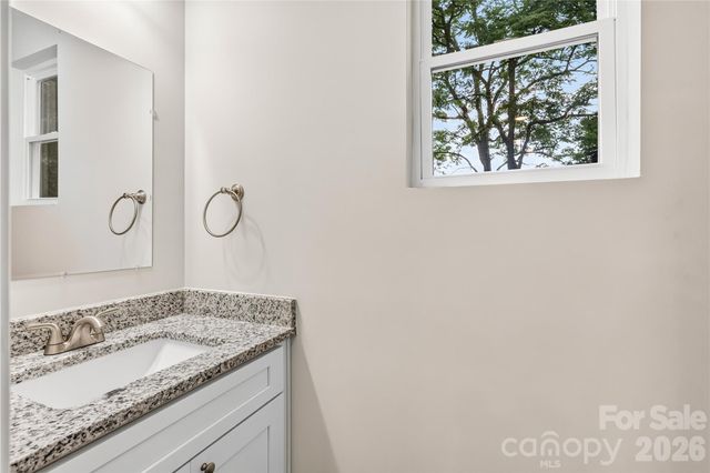 1416 Old Charlotte Road, Statesville, NC 28677