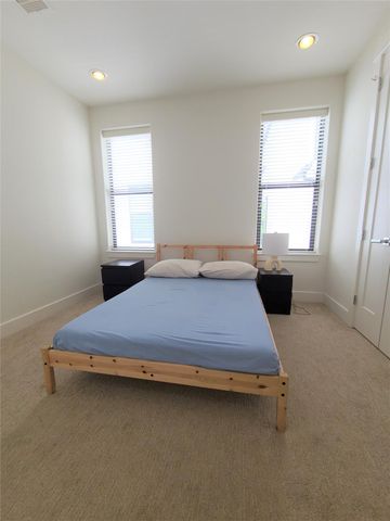 2610 Polk Street, Houston, TX 77003