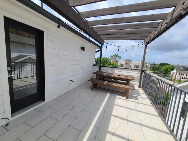 2610 Polk Street, Houston, TX 77003