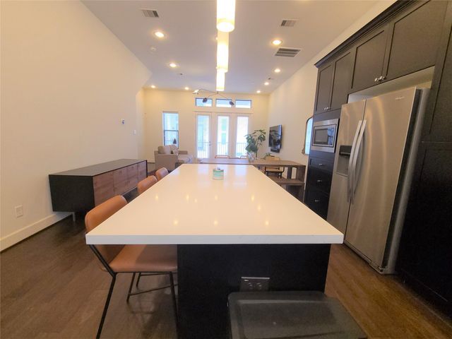 2610 Polk Street, Houston, TX 77003