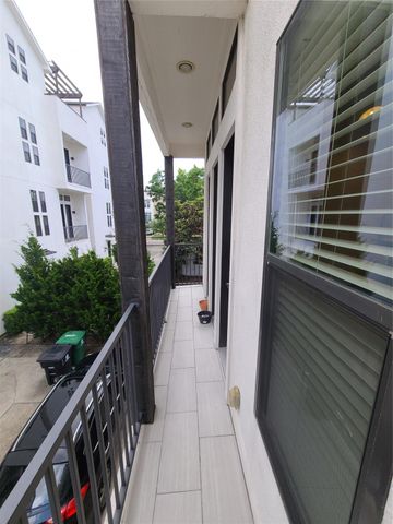 2610 Polk Street, Houston, TX 77003