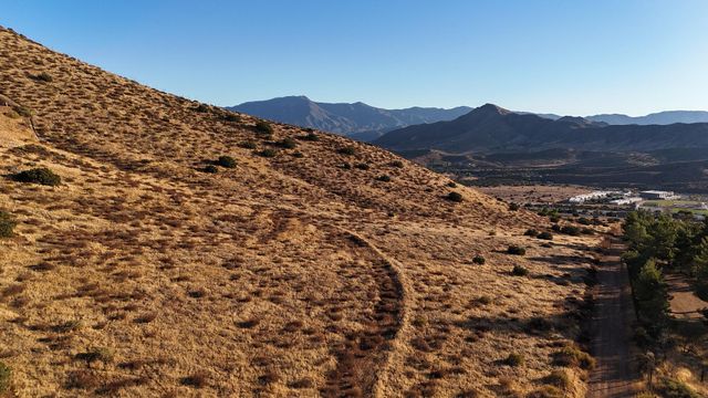 Hypotenuse Road, Acton, CA 93510