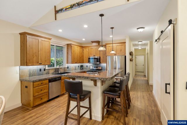 39913 Wall St, Sandy, OR 97055