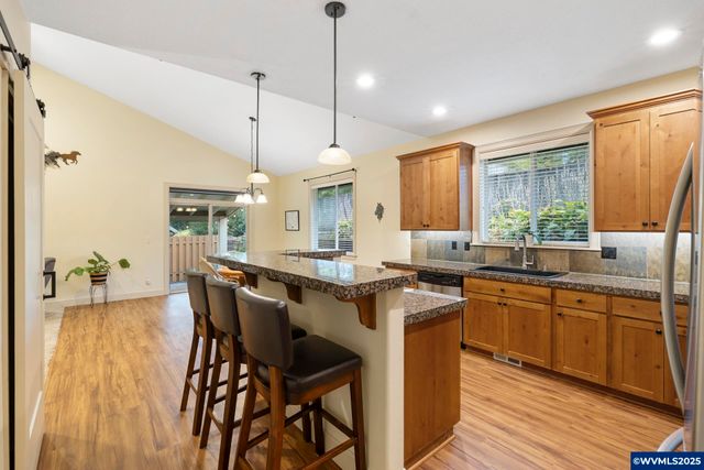 39913 Wall St, Sandy, OR 97055