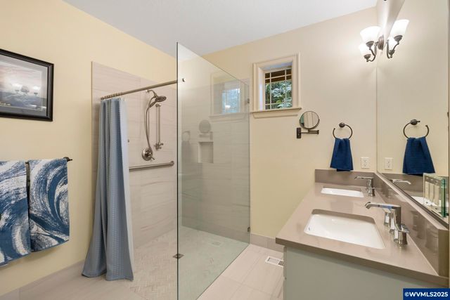 39913 Wall St, Sandy, OR 97055