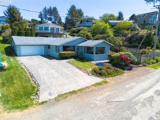 35565 LOWER LOOP Rd, Pacific City, OR 97135