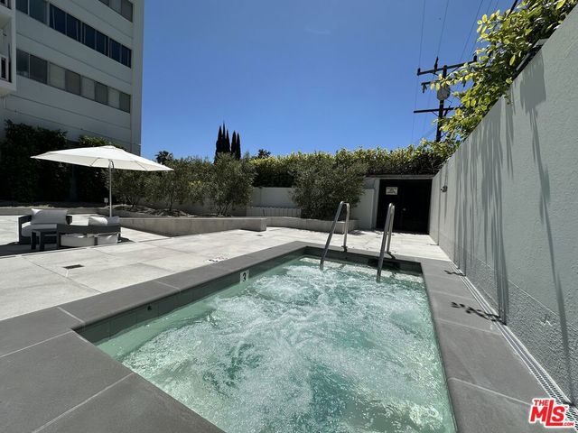 999 N Doheny Drive 1207, West Hollywood, CA 90069