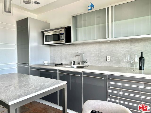 999 N Doheny Drive 1207, West Hollywood, CA 90069