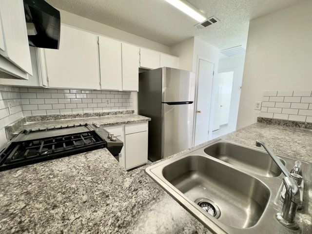 7409 Tierra Verde Drive, Houston, TX 77083