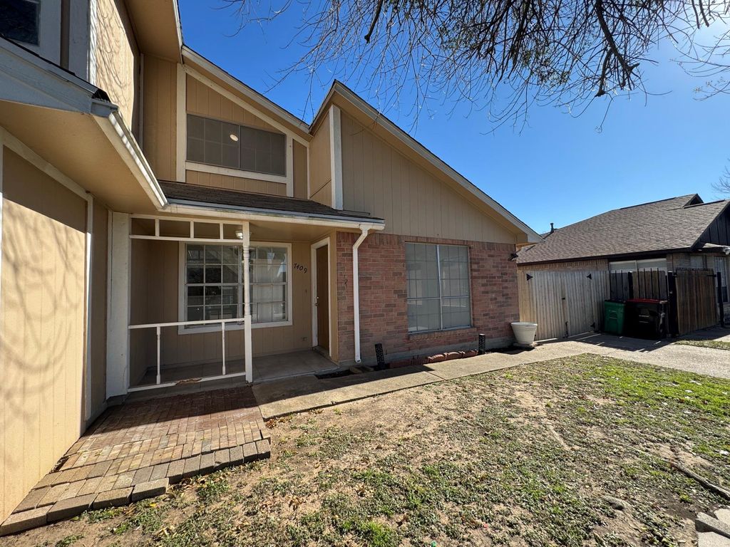 7409 Tierra Verde Drive, Houston, TX 77083