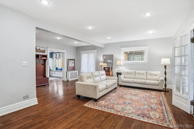160 Dorchester Road, Buffalo, NY 14213