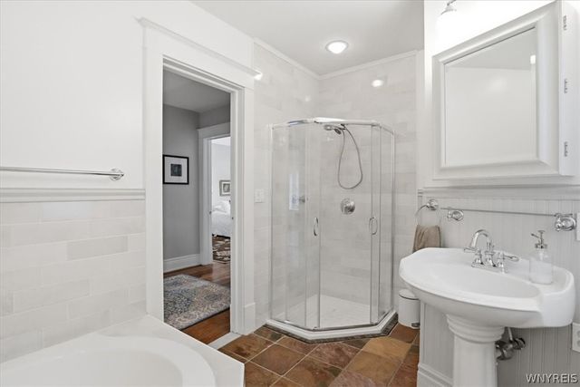 160 Dorchester Road, Buffalo, NY 14213
