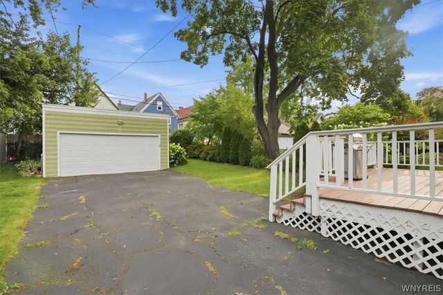 160 Dorchester Road, Buffalo, NY 14213