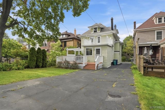 160 Dorchester Road, Buffalo, NY 14213