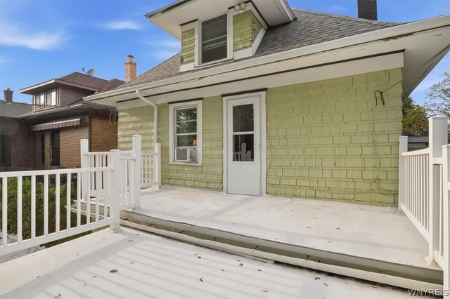 160 Dorchester Road, Buffalo, NY 14213