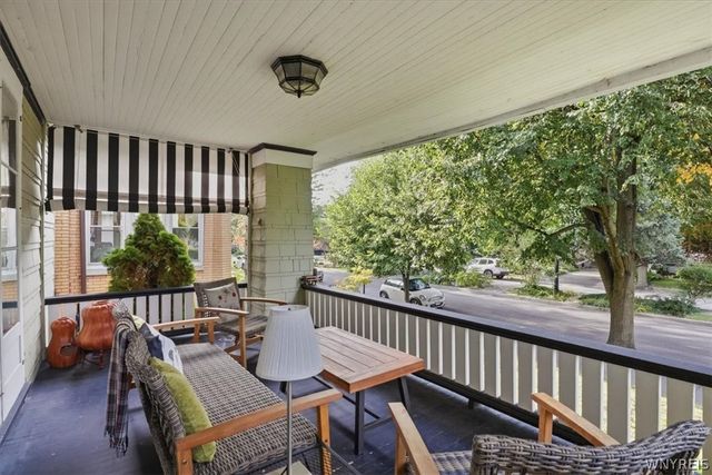 160 Dorchester Road, Buffalo, NY 14213