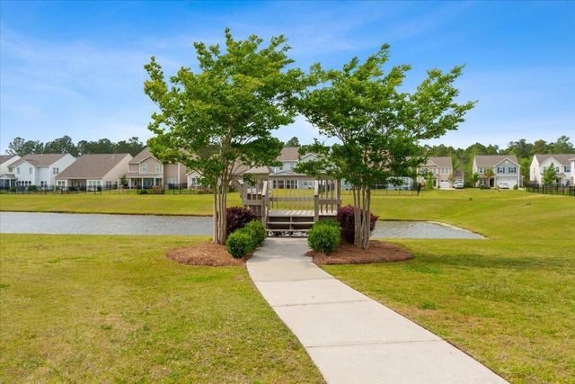 525 Purple Finch Road, Summerville, SC 29486