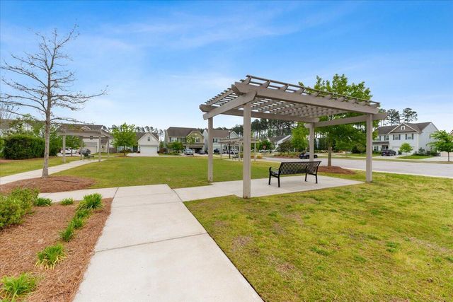 525 Purple Finch Road, Summerville, SC 29486