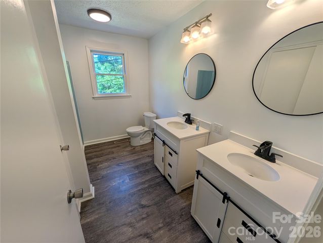 3822 Newhall Drive NW, Conover, NC 28613