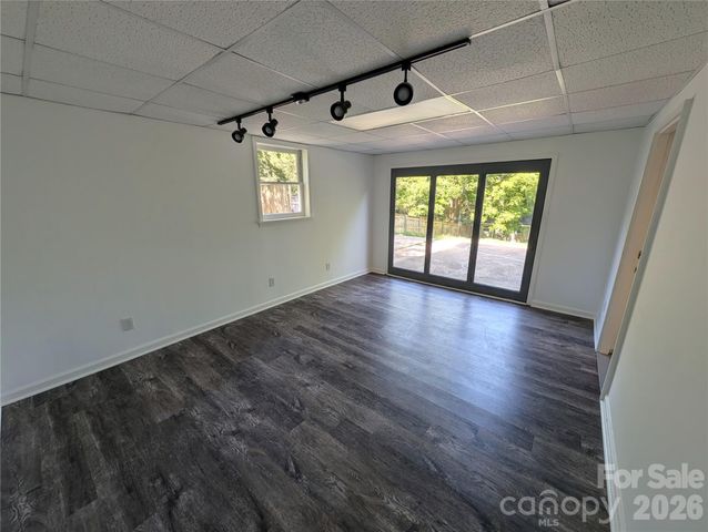 3822 Newhall Drive NW, Conover, NC 28613