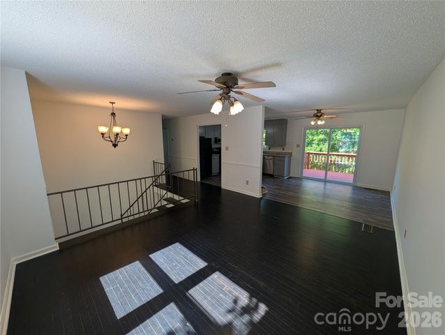 3822 Newhall Drive NW, Conover, NC 28613