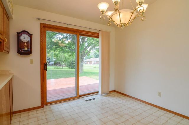 1518 COMMANCHE DRIVE, Green Bay, WI 54313