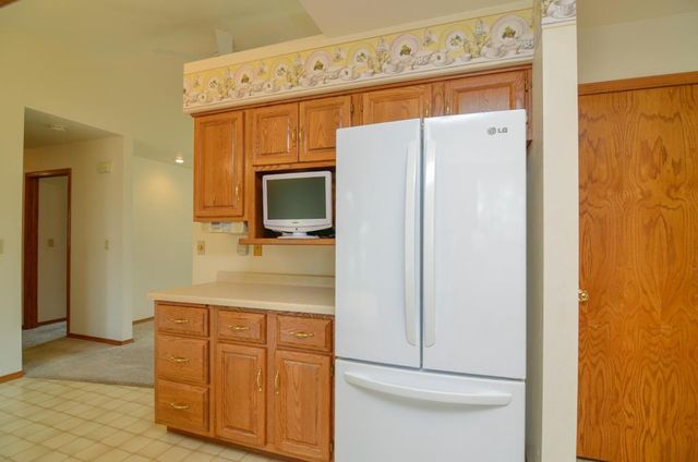 1518 COMMANCHE DRIVE, Green Bay, WI 54313