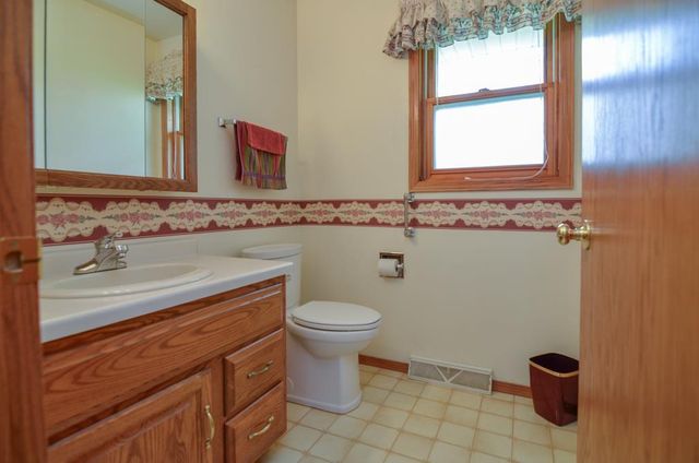 1518 COMMANCHE DRIVE, Green Bay, WI 54313