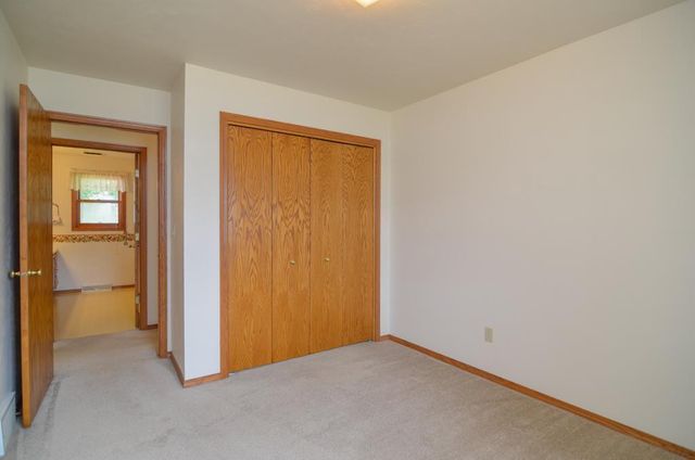 1518 COMMANCHE DRIVE, Green Bay, WI 54313