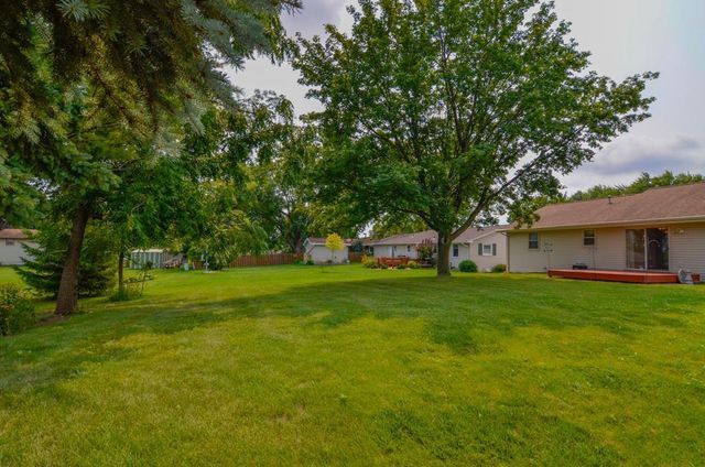 1518 COMMANCHE DRIVE, Green Bay, WI 54313