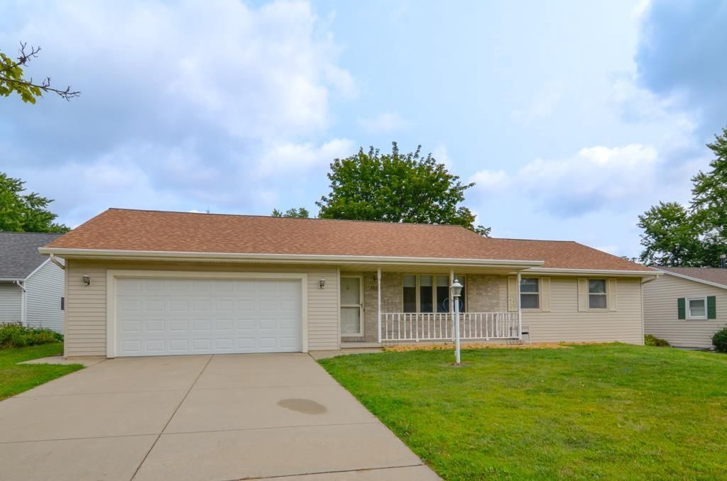 1518 COMMANCHE DRIVE, Green Bay, WI 54313