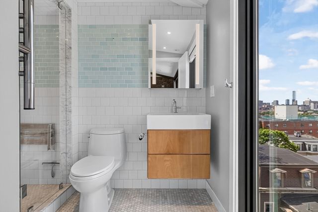 17 Thomas Park 2, Boston, MA 02127