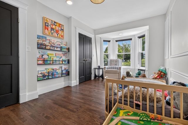 17 Thomas Park 2, Boston, MA 02127