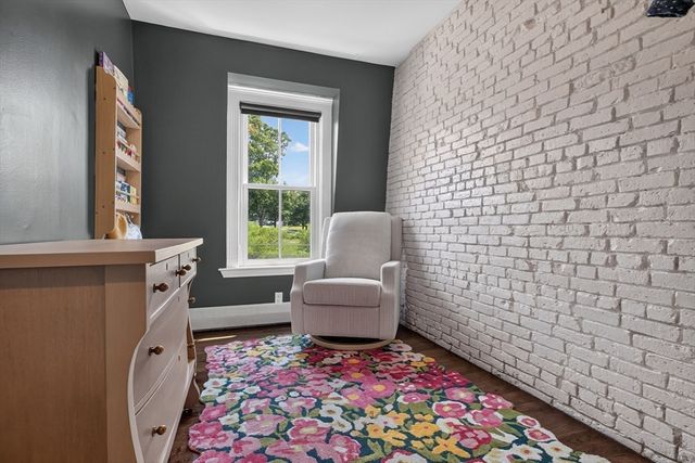 17 Thomas Park 2, Boston, MA 02127