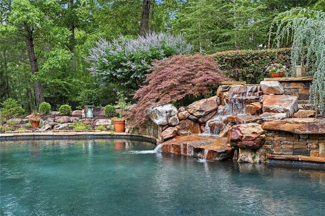 13335 Bishops Court, Roswell, GA 30075
