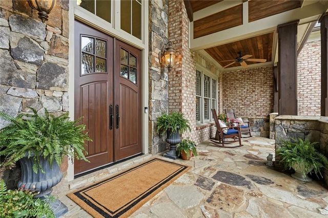 13335 Bishops Court, Roswell, GA 30075