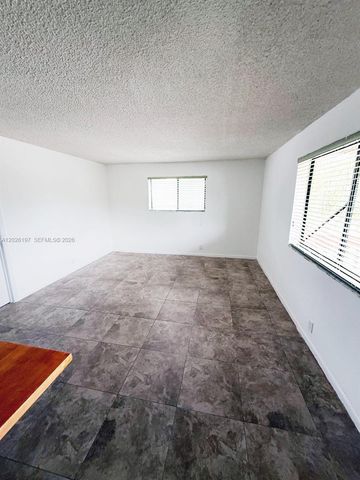 2070 NW 43rd Ter 6, Lauderhill, FL 33313