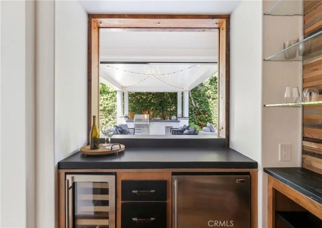 2217 Laurel Place, Newport Beach, CA 92663