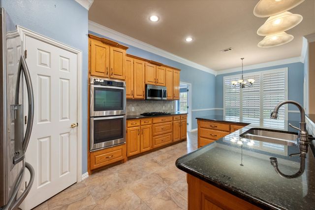8904 Thornway Drive, North Richland Hills, TX 76182