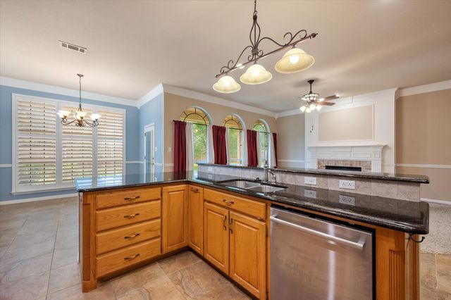 8904 Thornway Drive, North Richland Hills, TX 76182