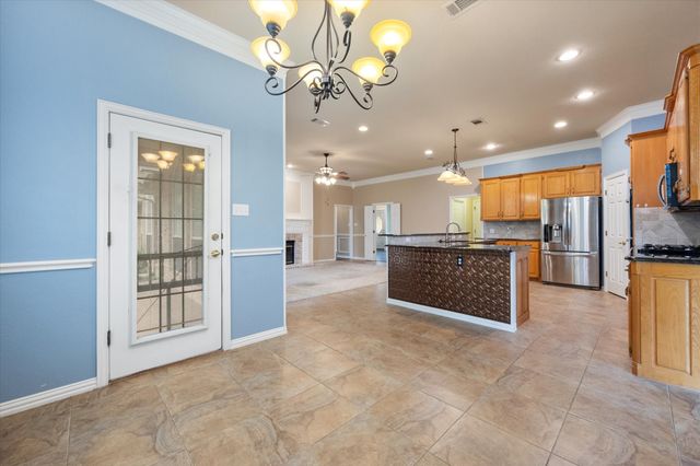 8904 Thornway Drive, North Richland Hills, TX 76182