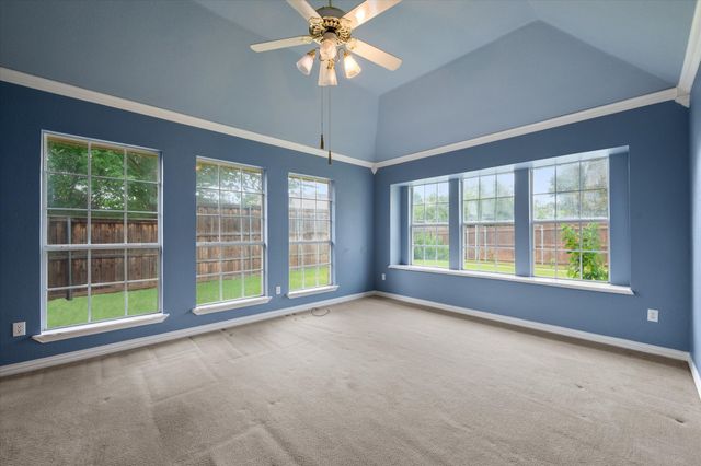 8904 Thornway Drive, North Richland Hills, TX 76182