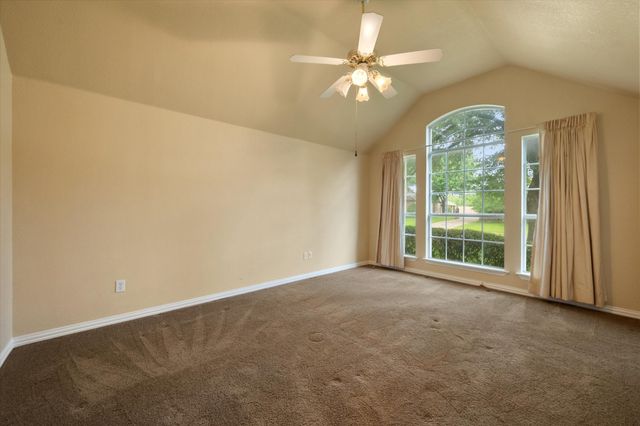 8904 Thornway Drive, North Richland Hills, TX 76182