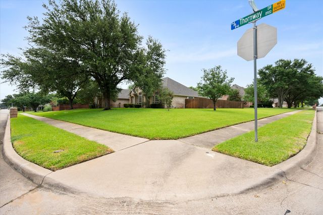 8904 Thornway Drive, North Richland Hills, TX 76182