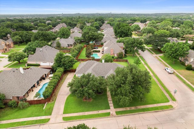 8904 Thornway Drive, North Richland Hills, TX 76182