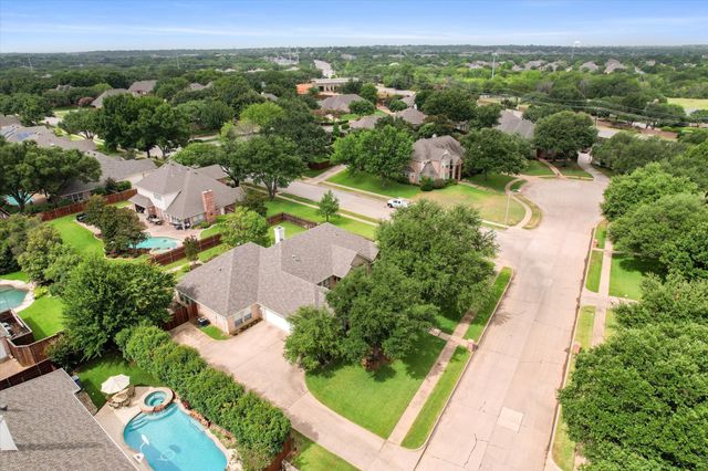 8904 Thornway Drive, North Richland Hills, TX 76182